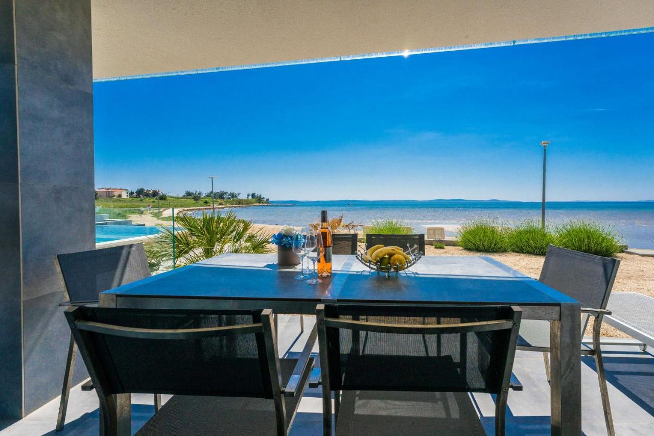 Jamc Dream Familientraum Direkt Am Meer Mit Beheiztem Pool Privlaka  Exterior foto