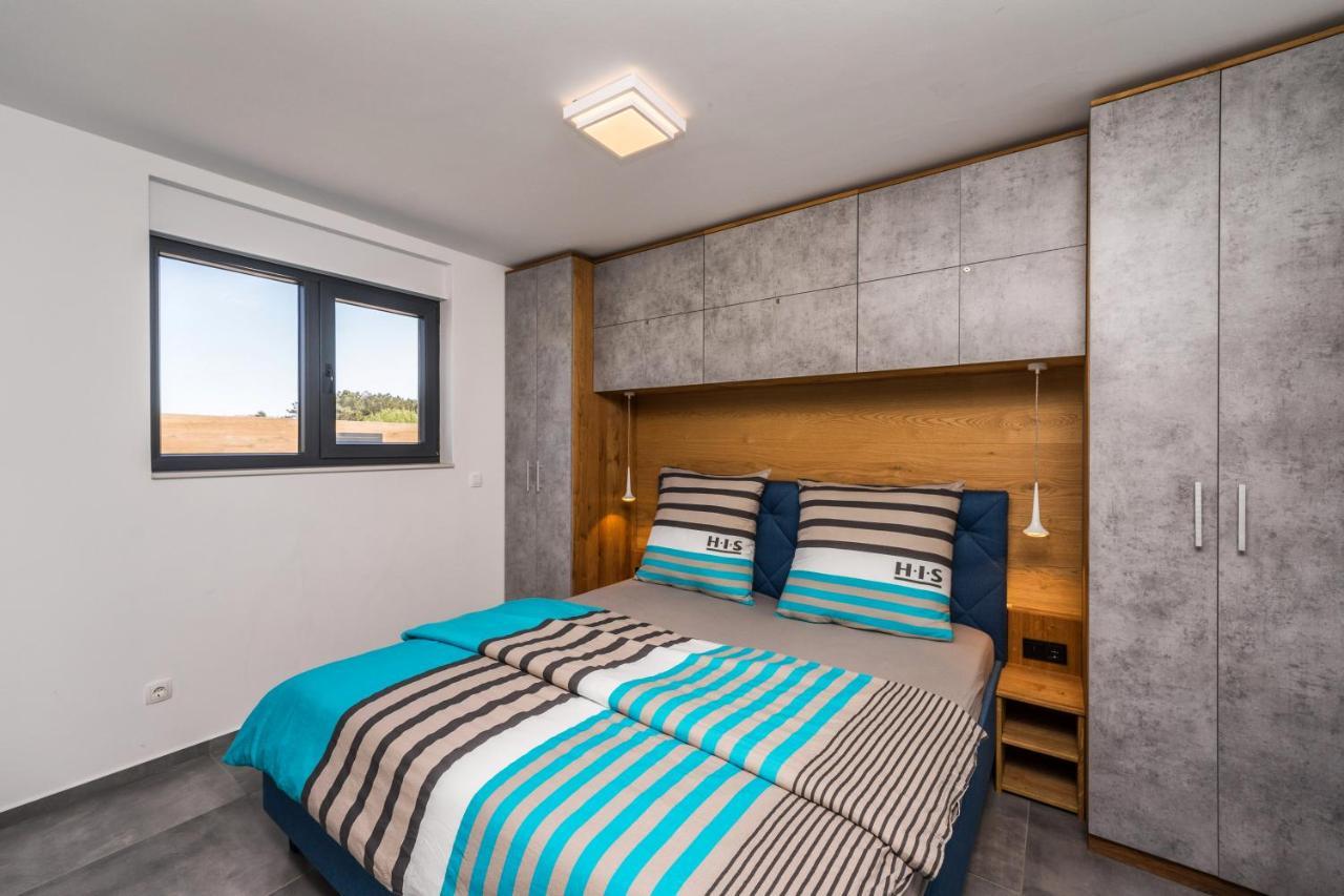Jamc Dream Familientraum Direkt Am Meer Mit Beheiztem Pool Privlaka  Exterior foto