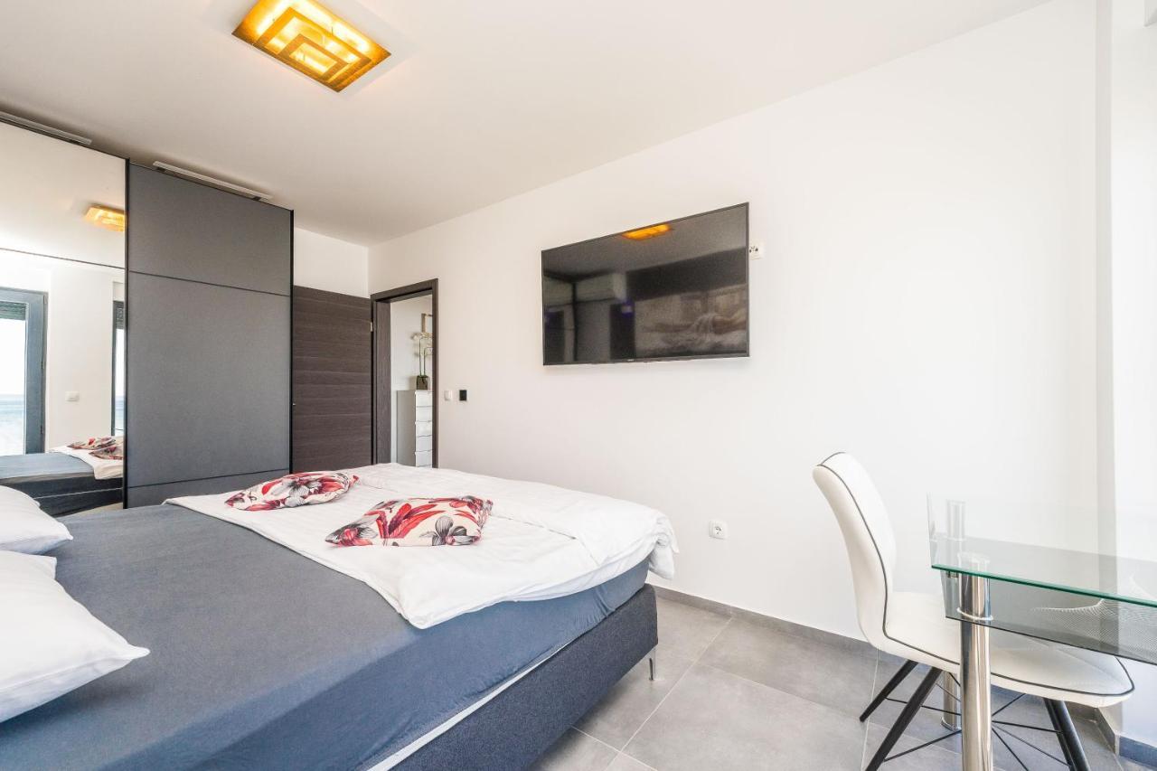 Jamc Dream Familientraum Direkt Am Meer Mit Beheiztem Pool Privlaka  Exterior foto