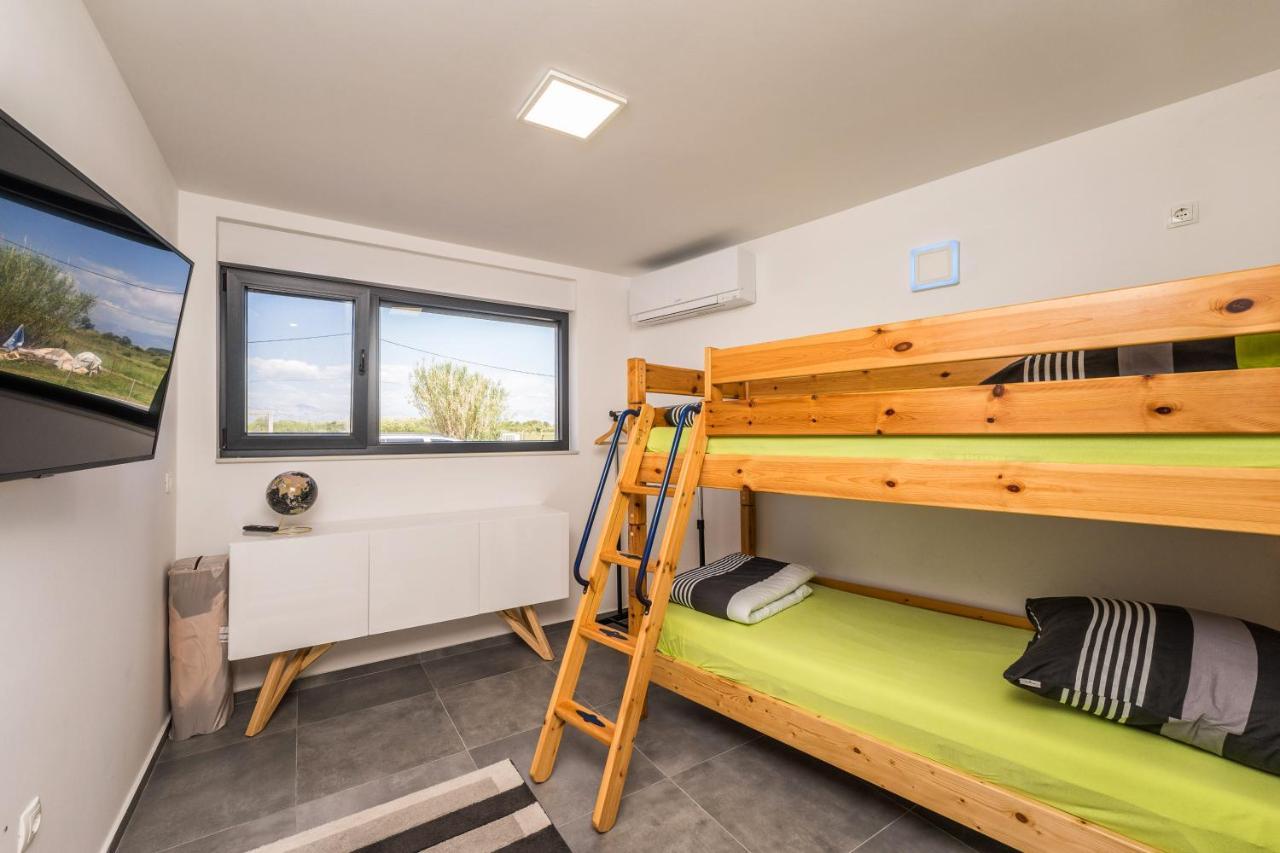 Jamc Dream Familientraum Direkt Am Meer Mit Beheiztem Pool Privlaka  Exterior foto